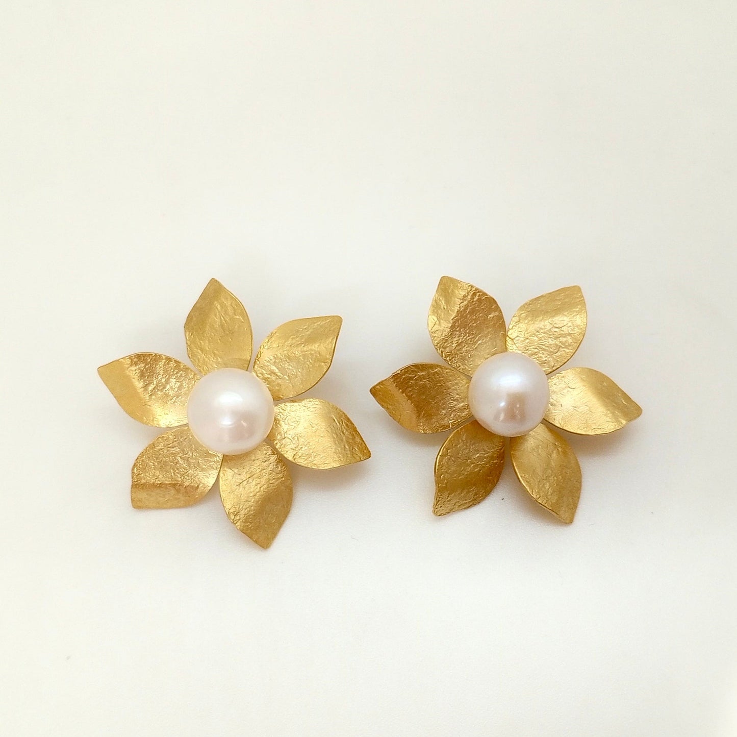 Vintage Flower Earrings with Pearls
