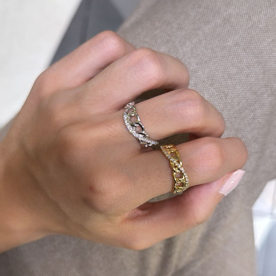 Chain With Zircon Ring