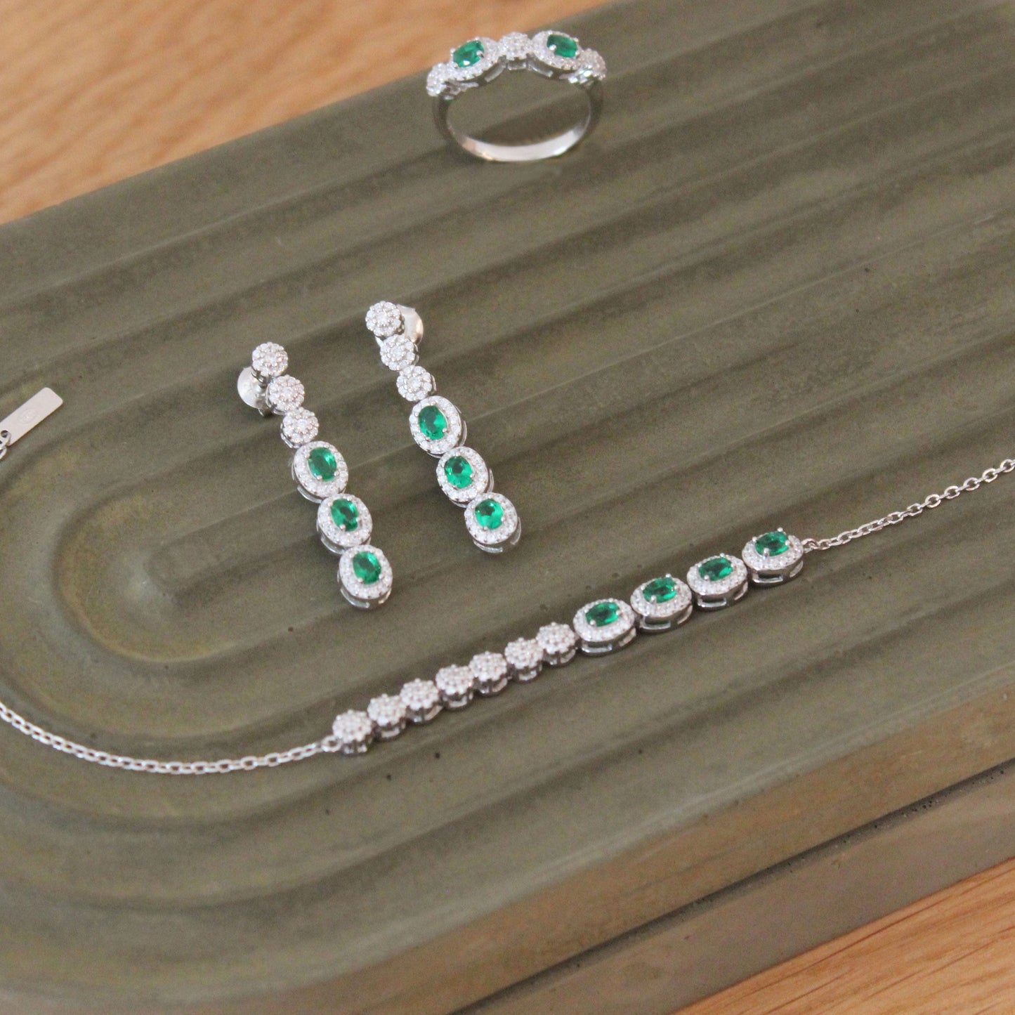 Royal Emerald Bracelet