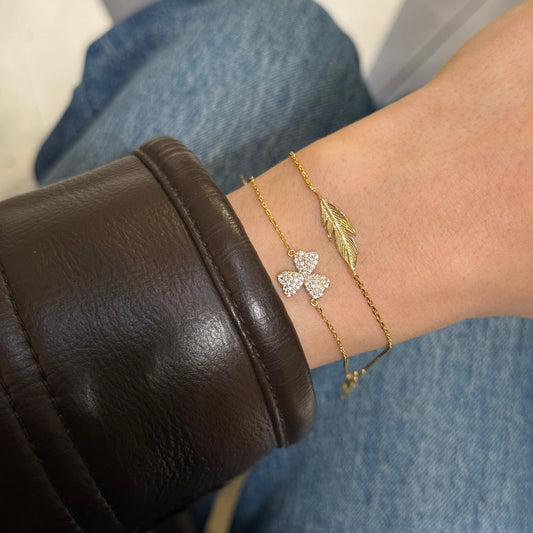 Simple Detailed Feather Bracelet