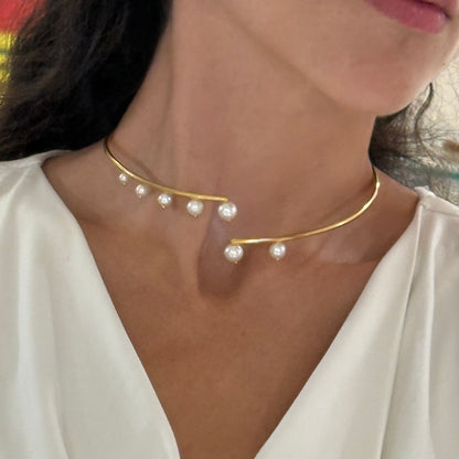 Dainty Pearl Chocker