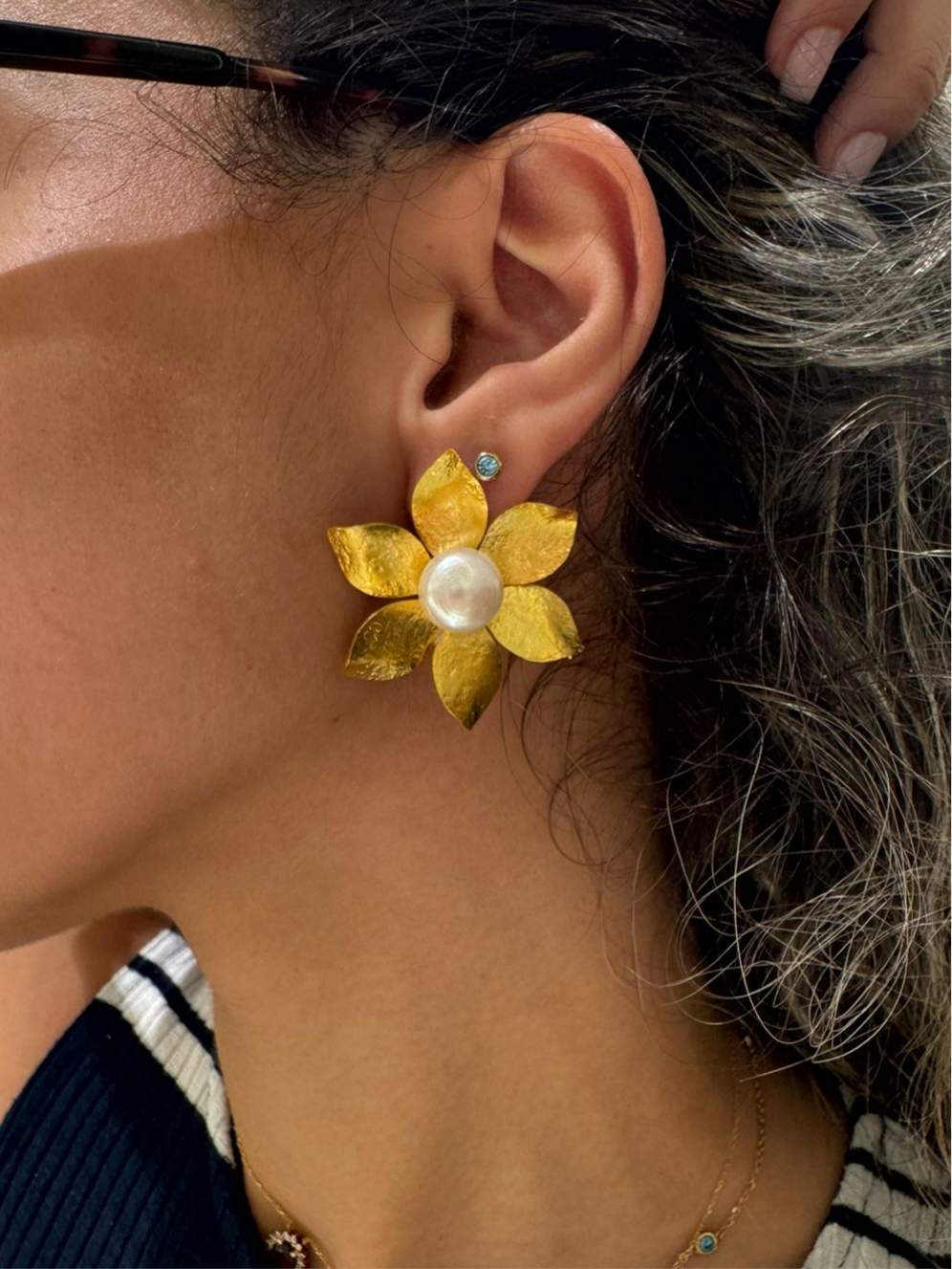 Vintage Flower Earrings with Pearls