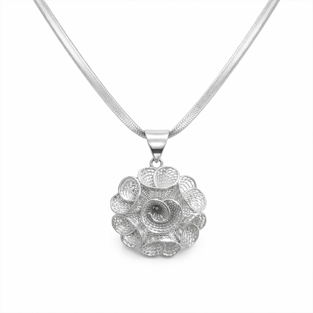 Silver Vintage Flower Necklace