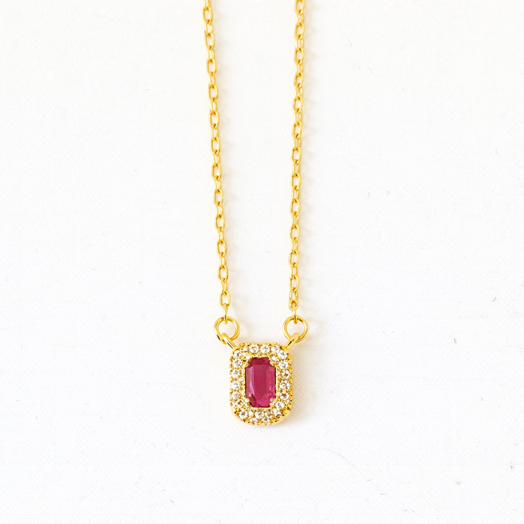 Simple Zircon Rectangle Necklace In Gold
