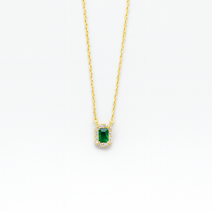 Simple Zircon Rectangle Necklace In Gold