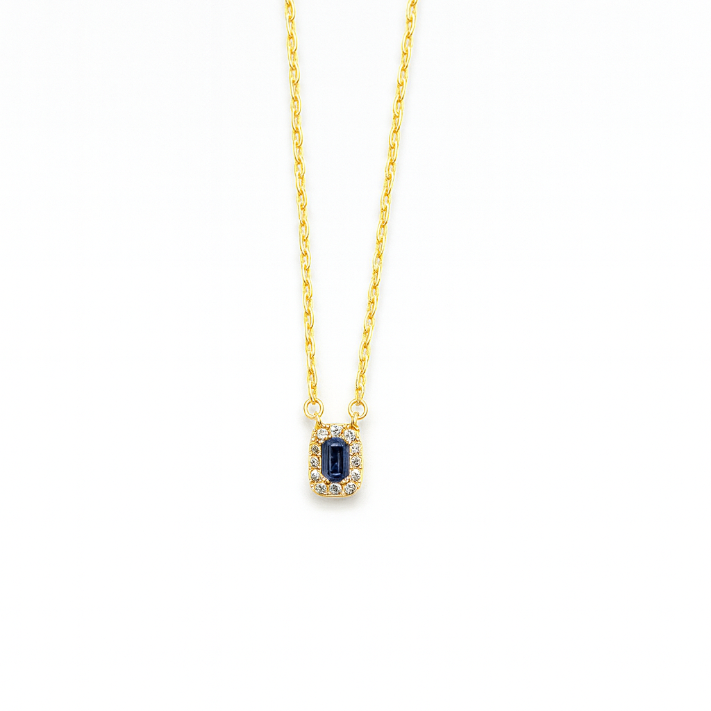 Simple Zircon Rectangle Necklace In Gold