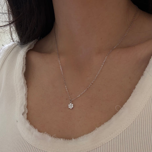 Flower Illusion Necklace