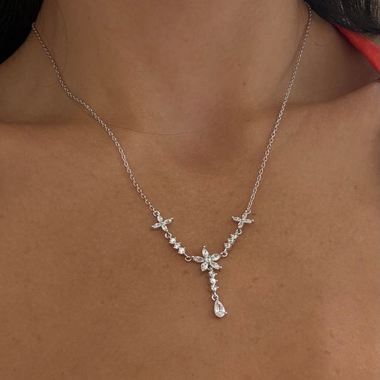 Petals Necklace