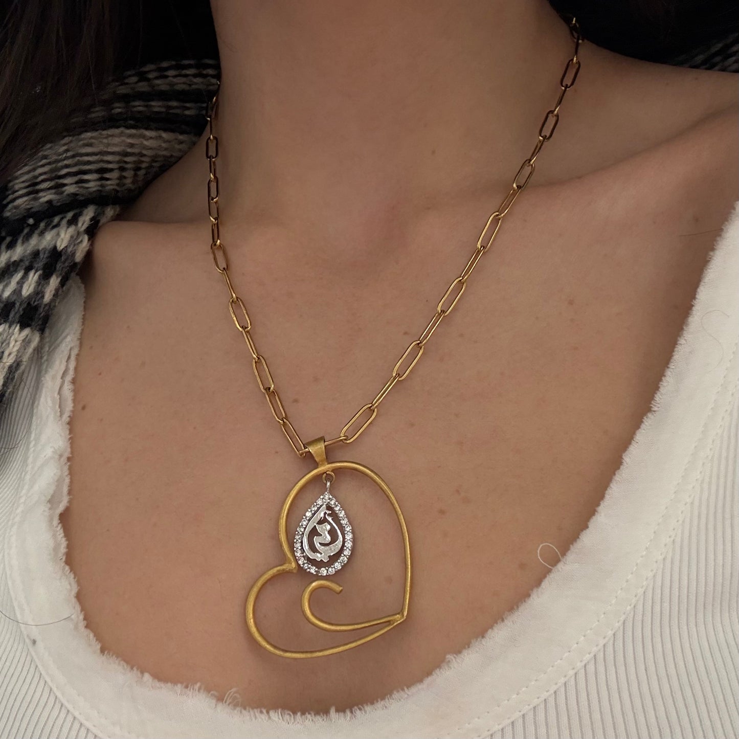 Two-Toned أمي Necklace