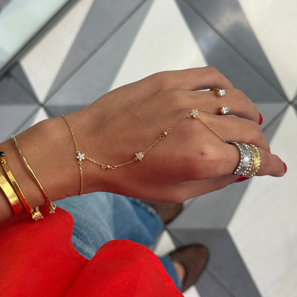 Flowers Hand Chain Ring Bracele