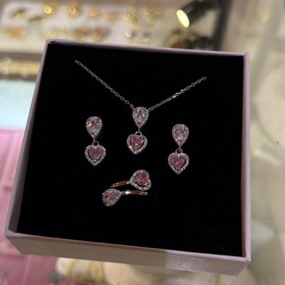 Zircon Teardrop with Heart Zircon Ring