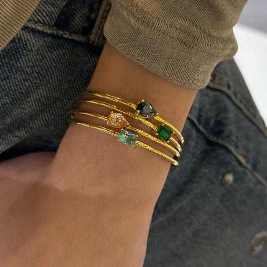 Thin One-stone Bangle